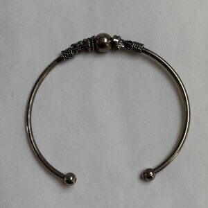 Vintage Silver Tone Torque Cuff Bracelet Bangle Open Ball Ends